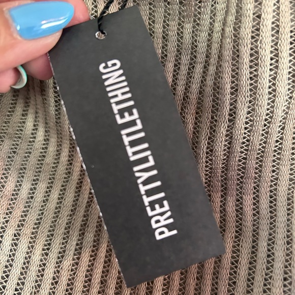 PrettyLittleThing Beige Ribbed One Piece - Picture 5 of 6